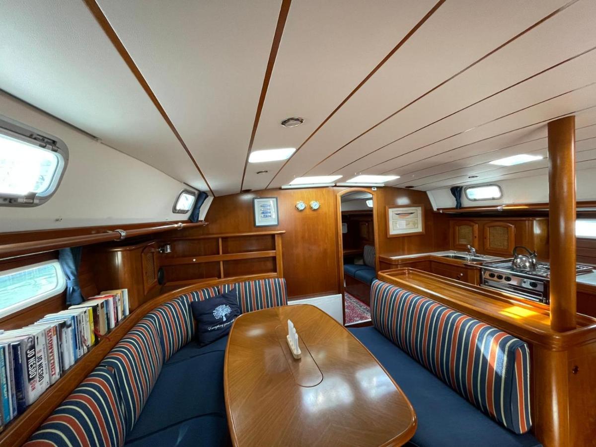 Beautiful And Comfortable Sailboat With Secure Parking Available Hotel Barcelona Kültér fotó